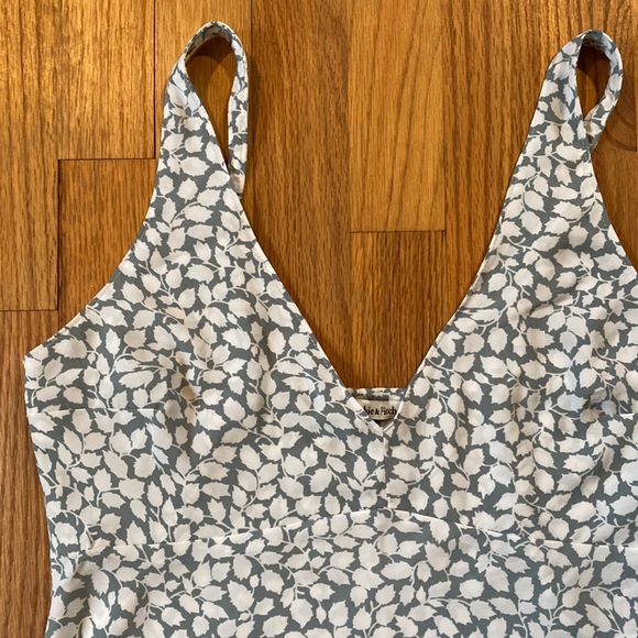 Abercrombie Tank Top - Picture 3 of 4